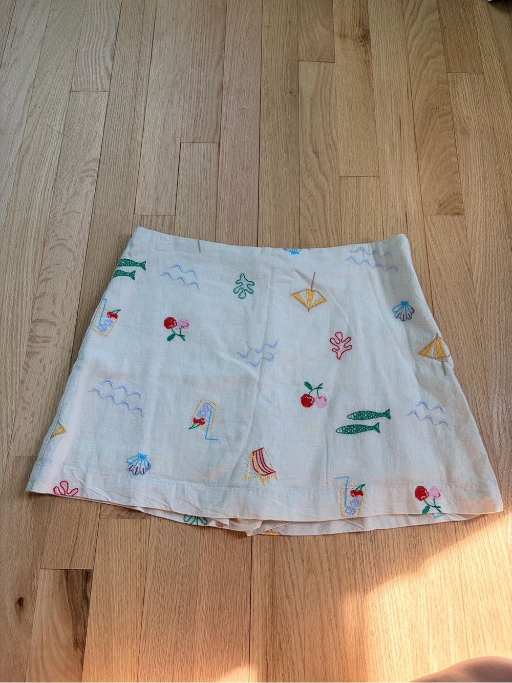 GAP NWT Embroidered Coastal Skort Size XS Linen Blend